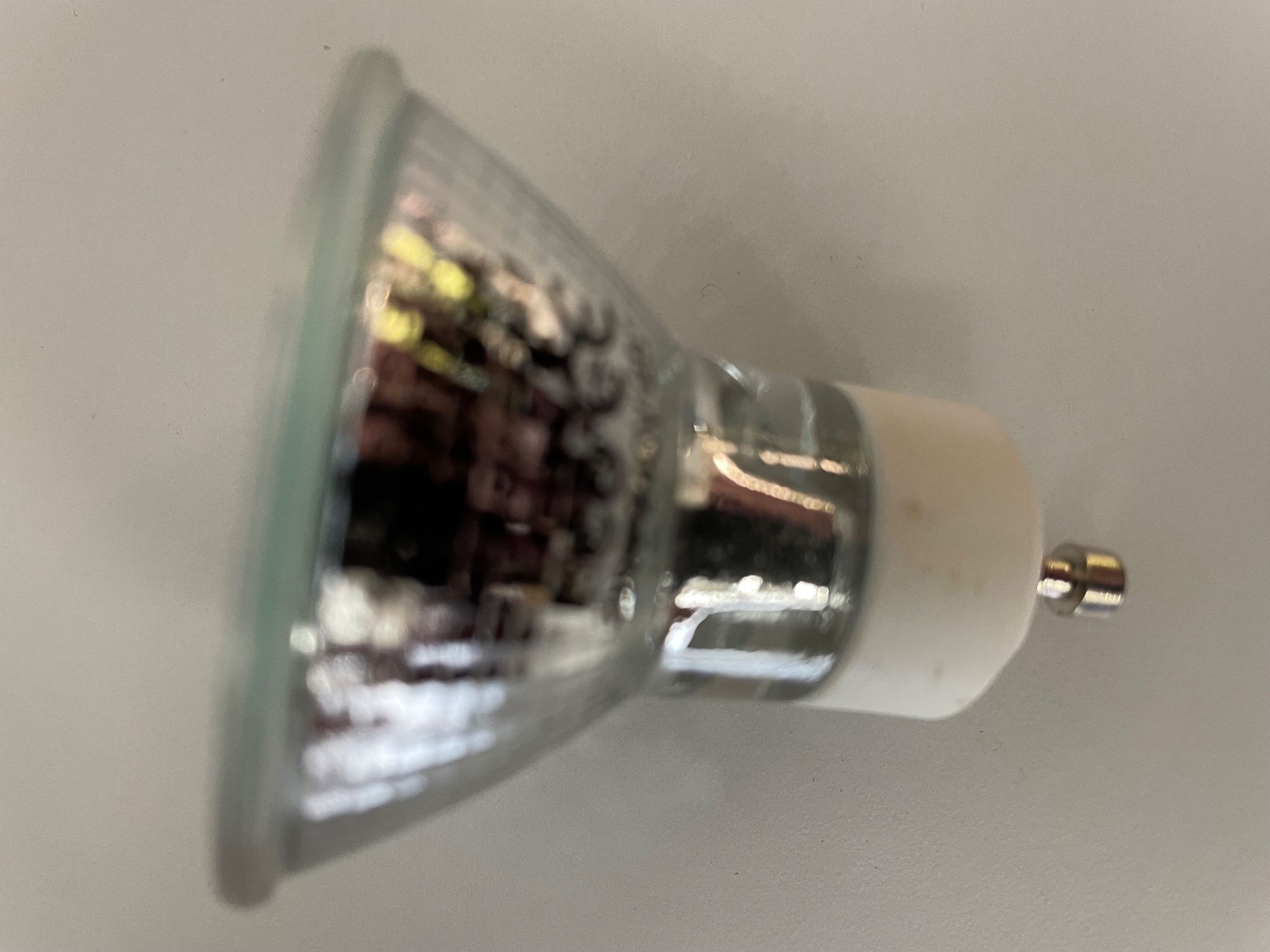 Lampade: Halogenlampen 230V 28W GU10 – Nuovo e nell'imballaggio originale da Kirchleerau venduto da koerbel 1