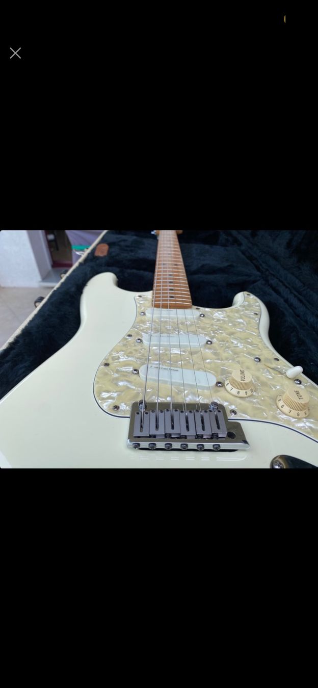 Fender Strumenti musicali: Fender Stratocaster plus 1997 – Usato da Les Charbonnières venduto da bap_s68x 1