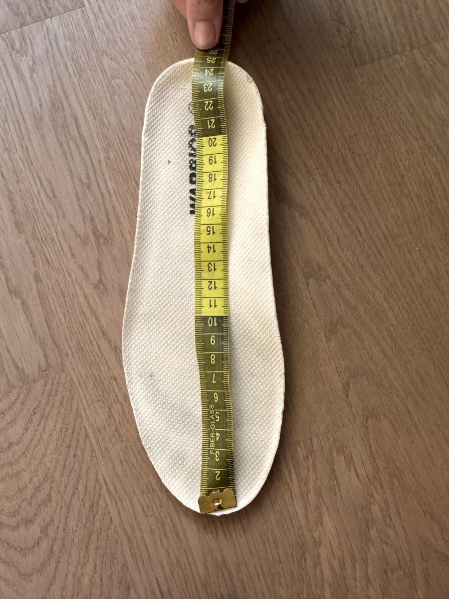 Scarpe da donna: Warrior Sneakers Cream Size 39 Used – Usato da Zürich venduto da tan_7szg 3