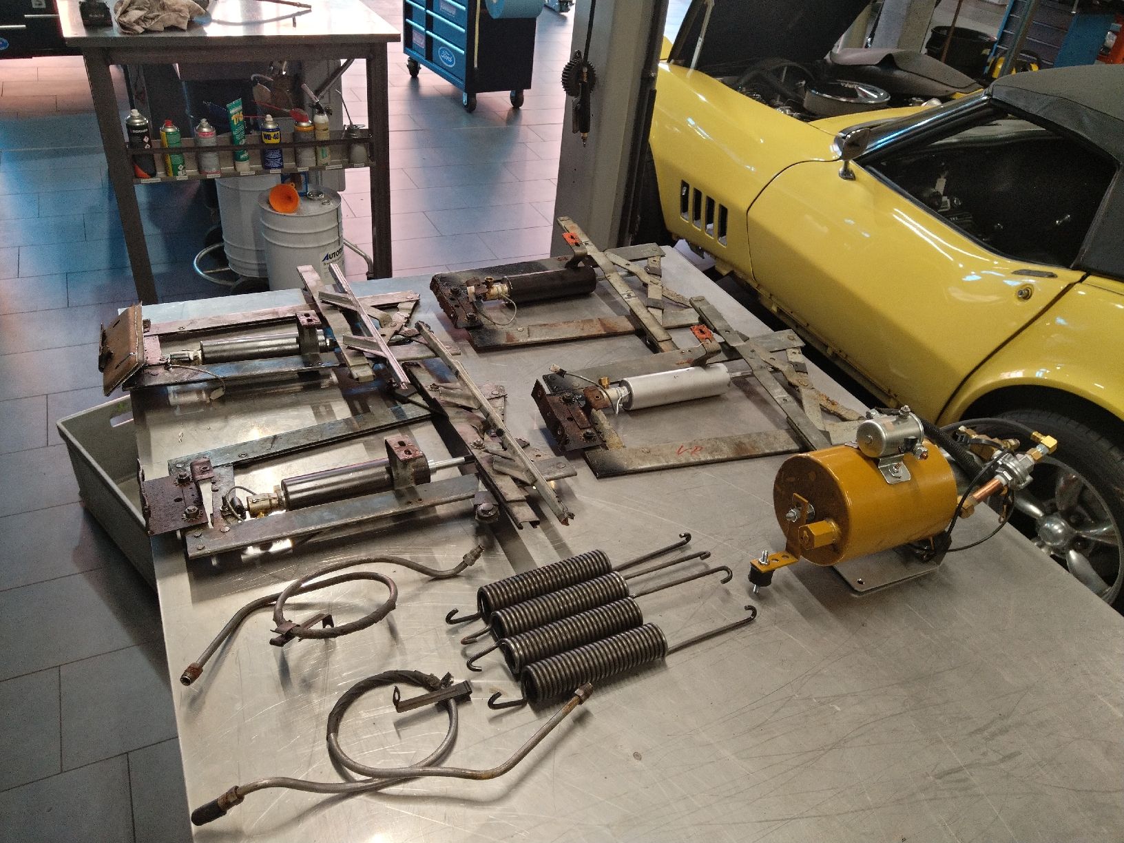 Cadillac Tutti pezzi di ricambio auto: Cadillac Fensterheber Hydraulik – Usato da Steinen venduto da Blackcadillac