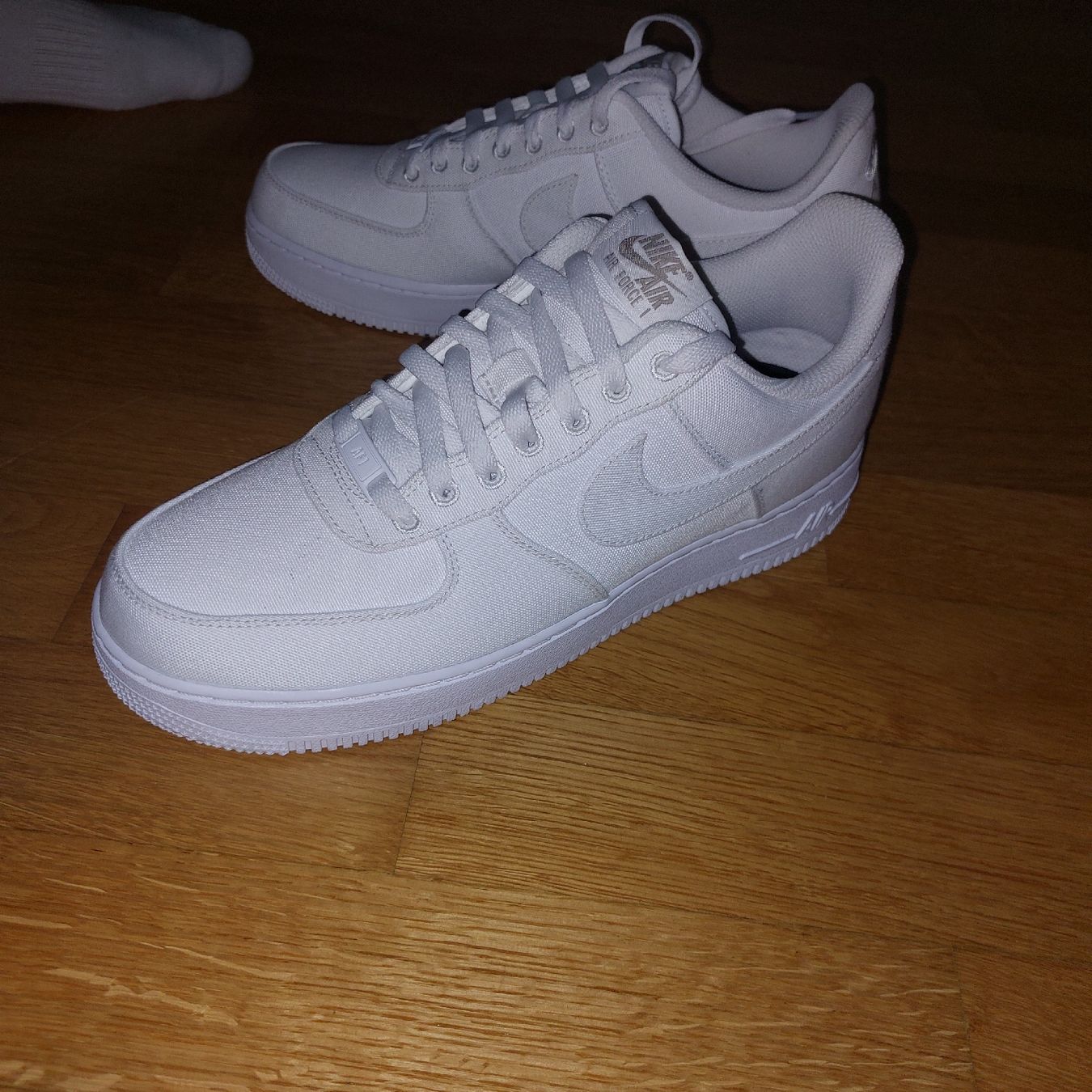 Nike Scarpe da uomo: Nike Air Force 1 Canvas Gr.43 – Nuovo e nell'imballaggio originale da Schenkon venduto da 1996234 2