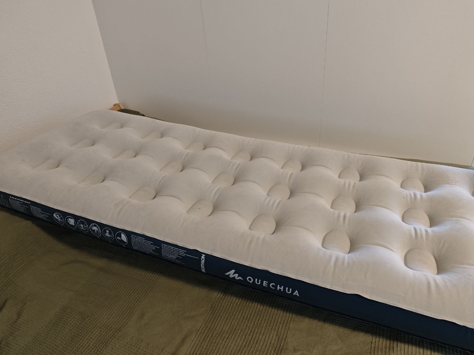 Matelas: Luftmatratze Quechua  – D'occasion à Winterthur par mistofilees 2