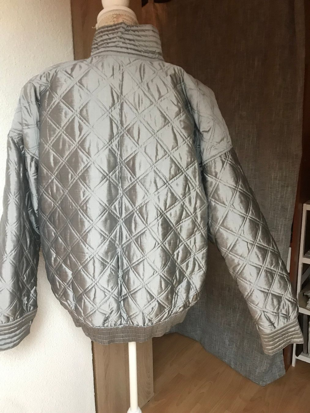 Giacche: Veste marque Hand Work 100% Soie – Usato da Gorgier venduto da chahn 1