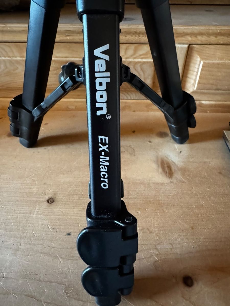 Velbon Fixations: Velbonstativ – D'occasion à Rueun par Scarpa15 1