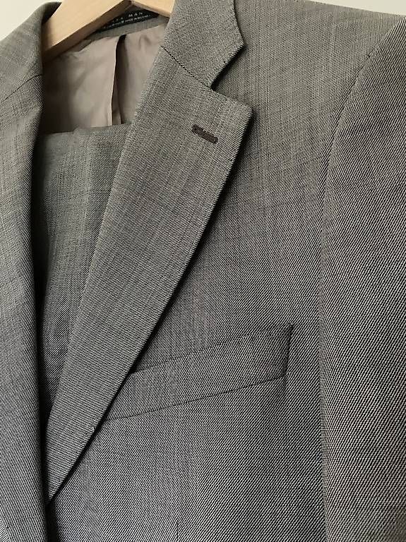 Anzüge, Sport- & Funktionsanzüge: Costume léger  – Gebraucht aus Vandoeuvres von ann_lq5h 3