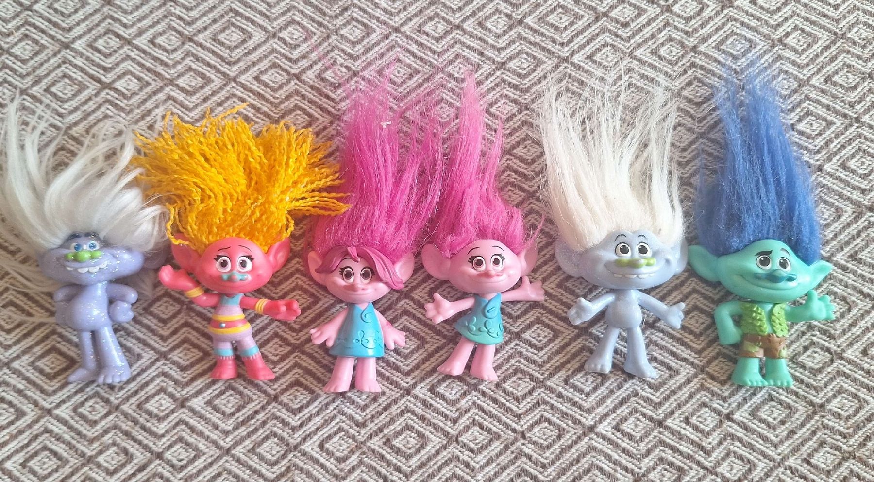 Hasbro Giocattoli: Collection de mini-poupées Trolls - – Usato da Genève venduto da lis_hw8n
