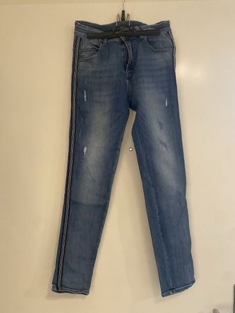 Jeans mit seitlichen Zierstreifen, ca. Gr. 38