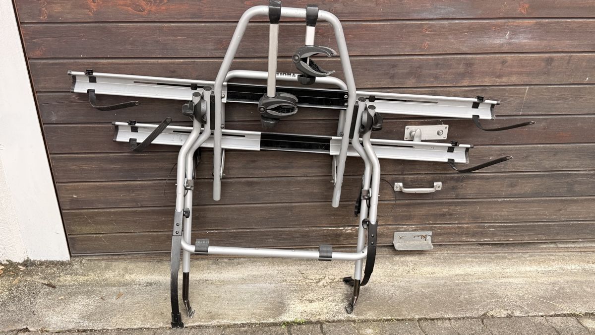 Thule Supporti per biciclette: Thule Auto Fahrradträger  – Usato da Horgen venduto da maciuscasius