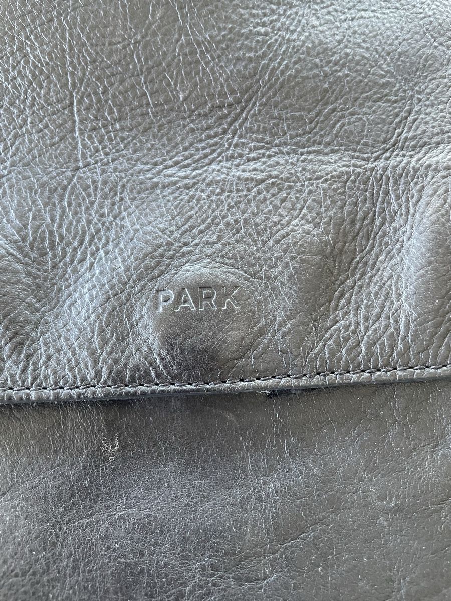 Zaini: Schwarzer Lederrucksack der Marke PARK Bag – Usato da Zollikofen venduto da Prosecco7 4