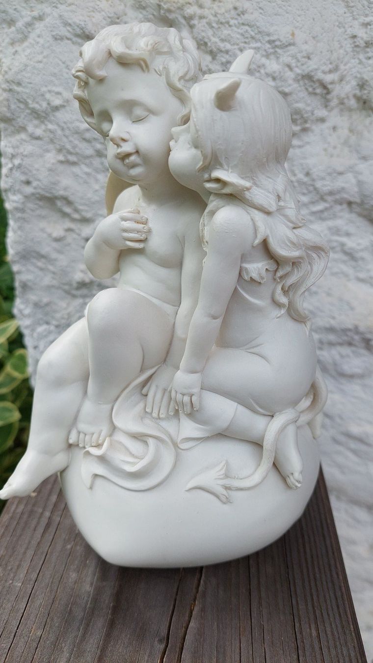 Statuette: L'ange et la diablesse – Nuovo e nell'imballaggio originale da Marsens venduto da carobazar 5