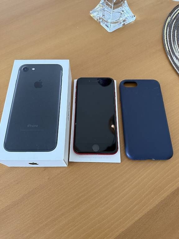 Portables: iPhone 8 – D'occasion à Reichenburg par Zuzulia 1