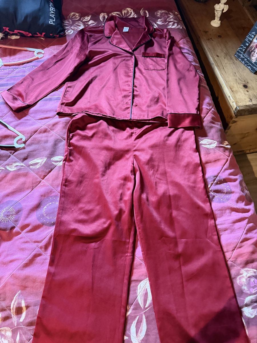 Calvin Klein Negligees & Pigiami: Ensemble Pyjama Satin Calvin Klein  taille L – Nuovo e nell'imballaggio originale da Collombey venduto da canny76