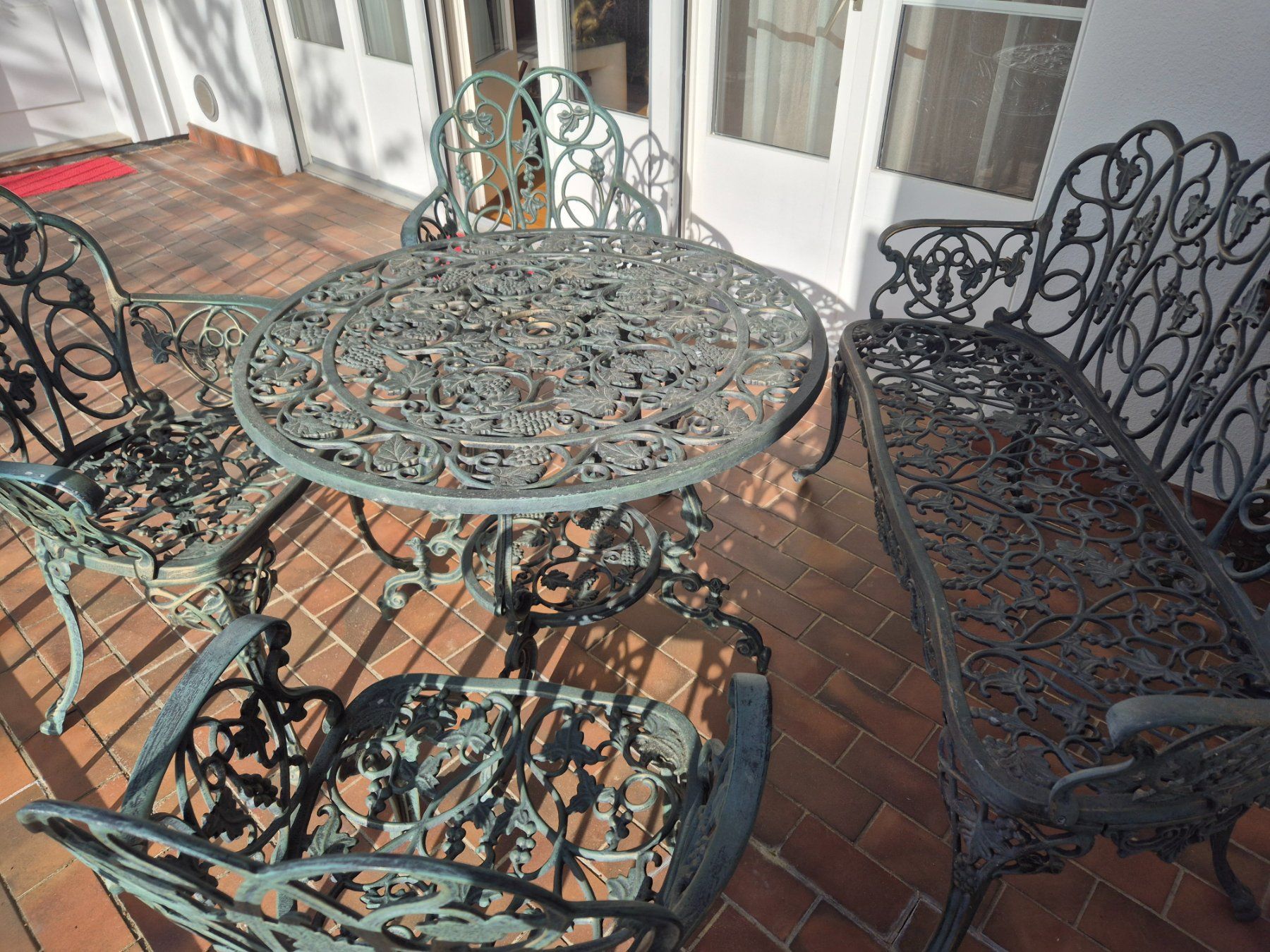 Set di tavolo e panche: Nostalgisches  Gartentischset, Metall – Usato da Speicher venduto da Ramtha1