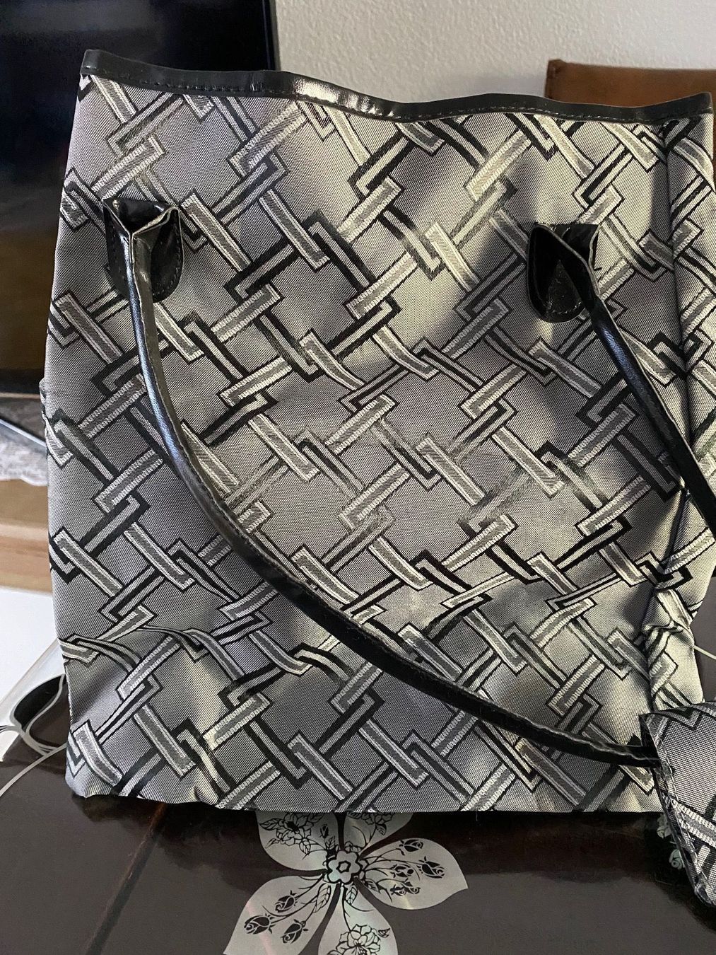 Borse da donna: Schöne elegante Handtasche neu – Usato da Emmen venduto da Aribini 2