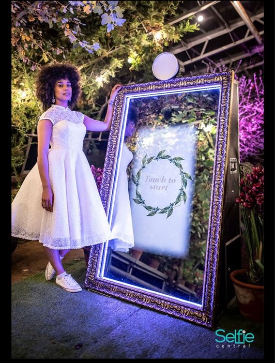 Miroir Photo Booth Magic Mirror Avec Imprimante - Écran Tactile 109 Cm, PC Intégré, éclairage RGB - 13