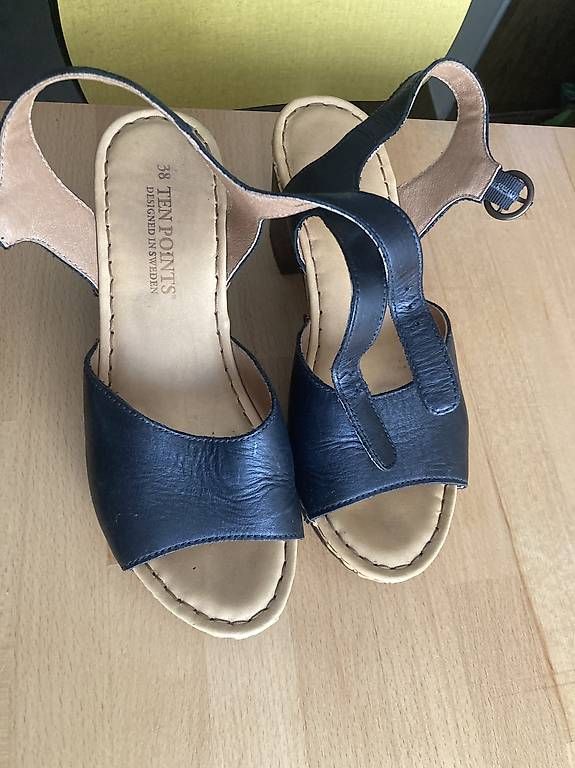 Scarpe da donna: Riemchensandalen mit Absatz, Grösse 38 – Usato da Zürich venduto da rac_jpy8 2