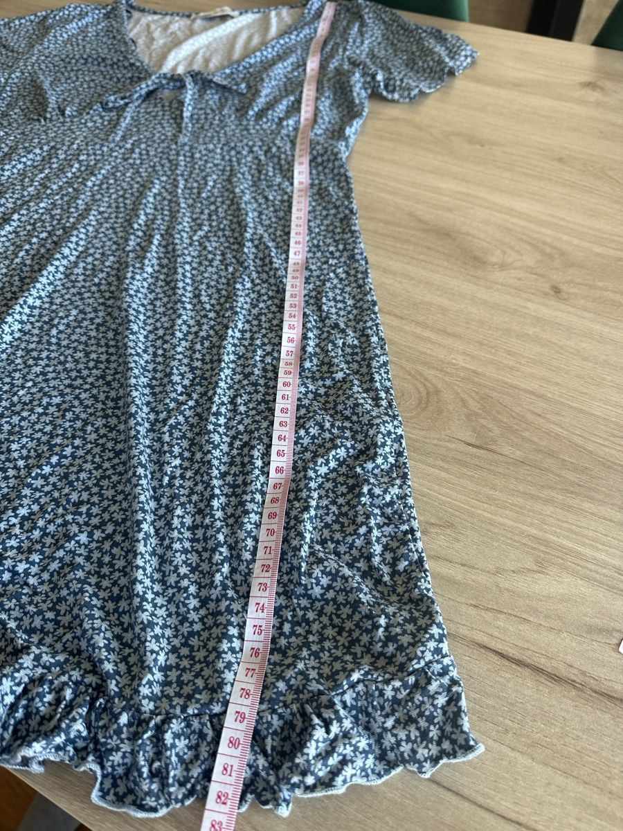 Pull&Bear Vestiti: Robe bleue fleurie – Nuovo (secondo la descrizione) da Lausanne venduto da sou_w9bl 7