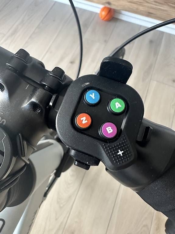 Hometrainer: Heimtrainer D100 mit Zwift Cog and Click – Usato da Niederuzwil venduto da aba_g859 1