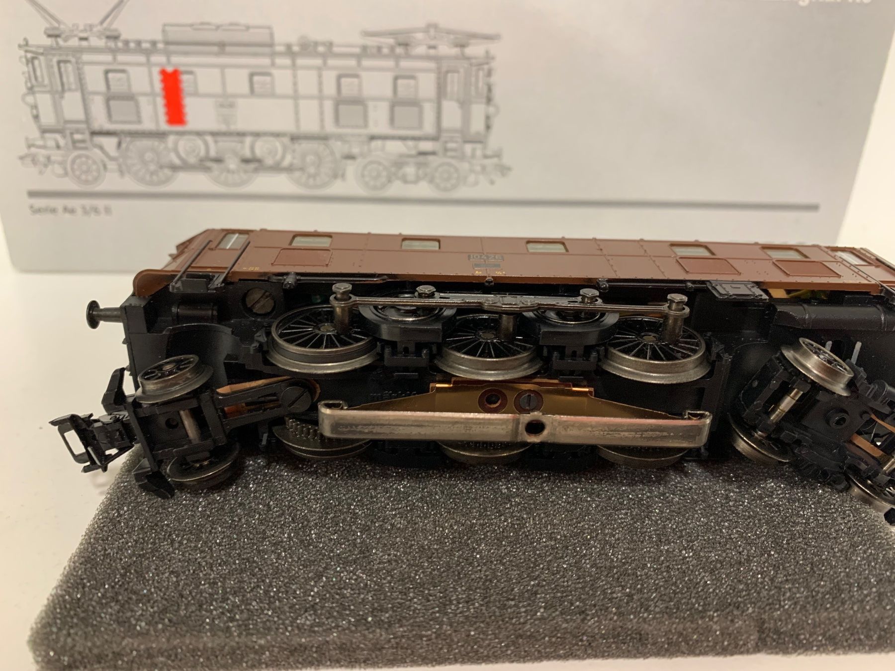 Märklin Modellini di ferrovie: Märklin 37510 Ae 3/6 ll AC Digital h0 – Usato da Neuenhof venduto da ludovicco 6