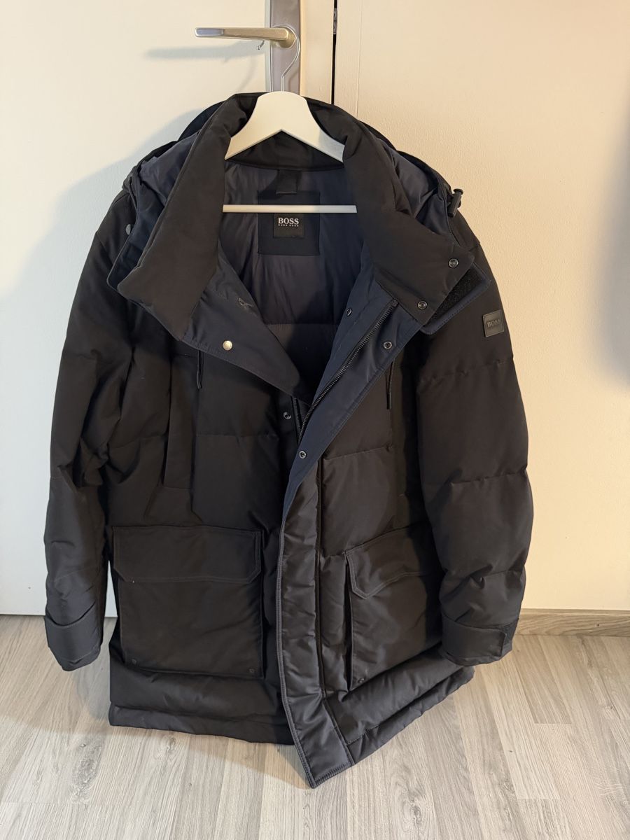 Hugo Boss Giacche: BOSS long down jacket  – Usato da Treycovagnes venduto da GeorgeTheGreat