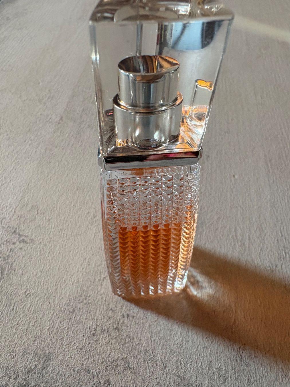 Givenchy Profumi & Eau de Toilette: Givenchy Live Irresistible Eau de Parfum gebraucht – Usato da NIEDERHASLI venduto da Luc001 1