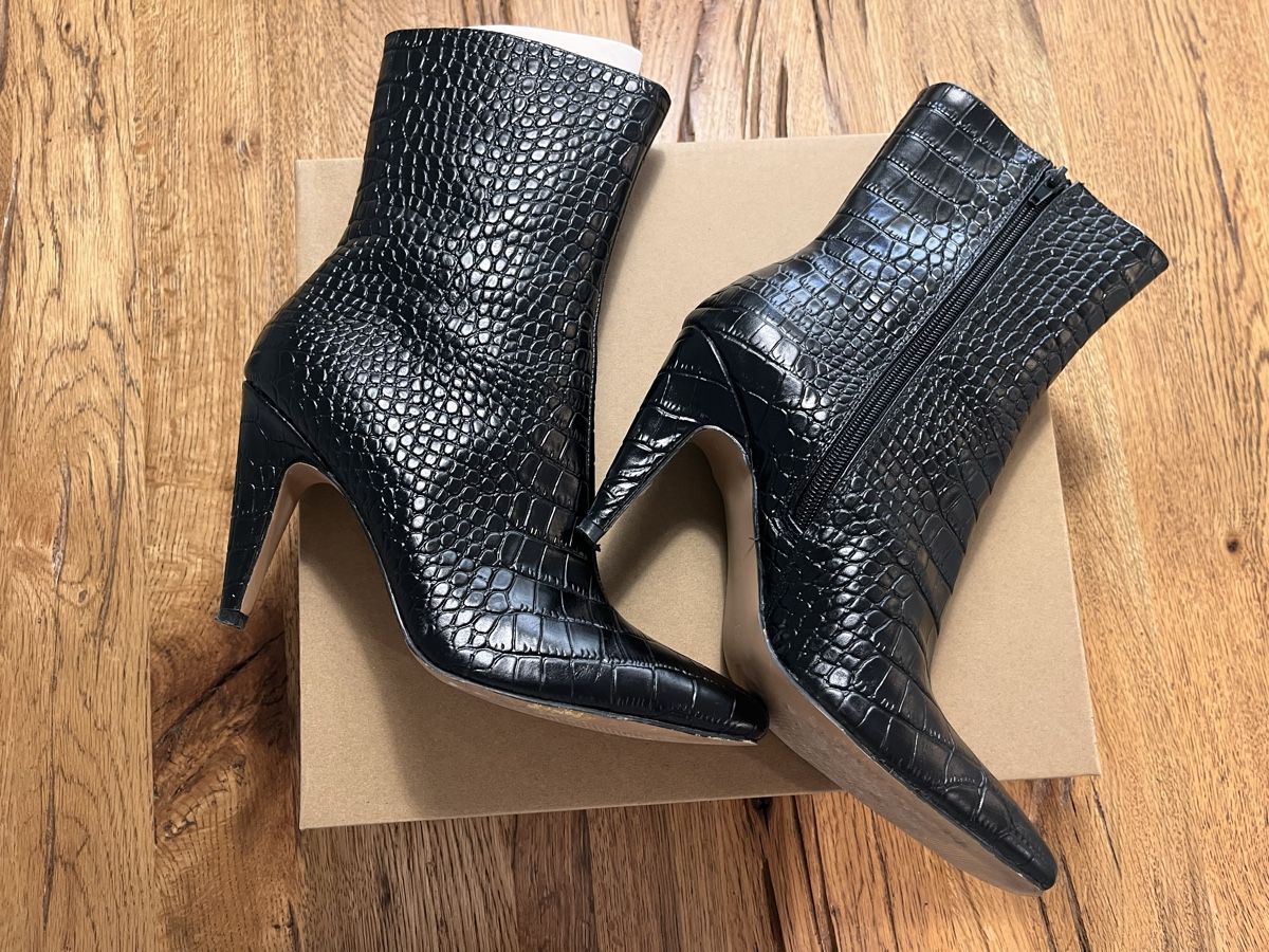 Damenschuhe: Bottines ZIGN noires effet croco, taille 38 – Gebraucht aus Oulens-sous-Echallens von MashaZ 4