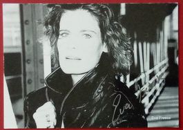 Eva Freese Autogramm signiert Fotopostkarte 10x15cm