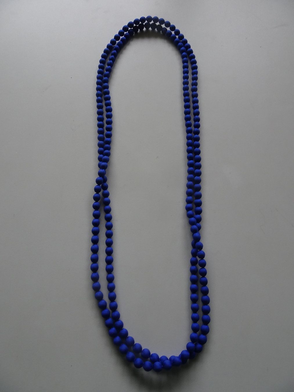 Catenine: Kette aus blauer Seide – Usato da männedorf venduto da purzelchen 1