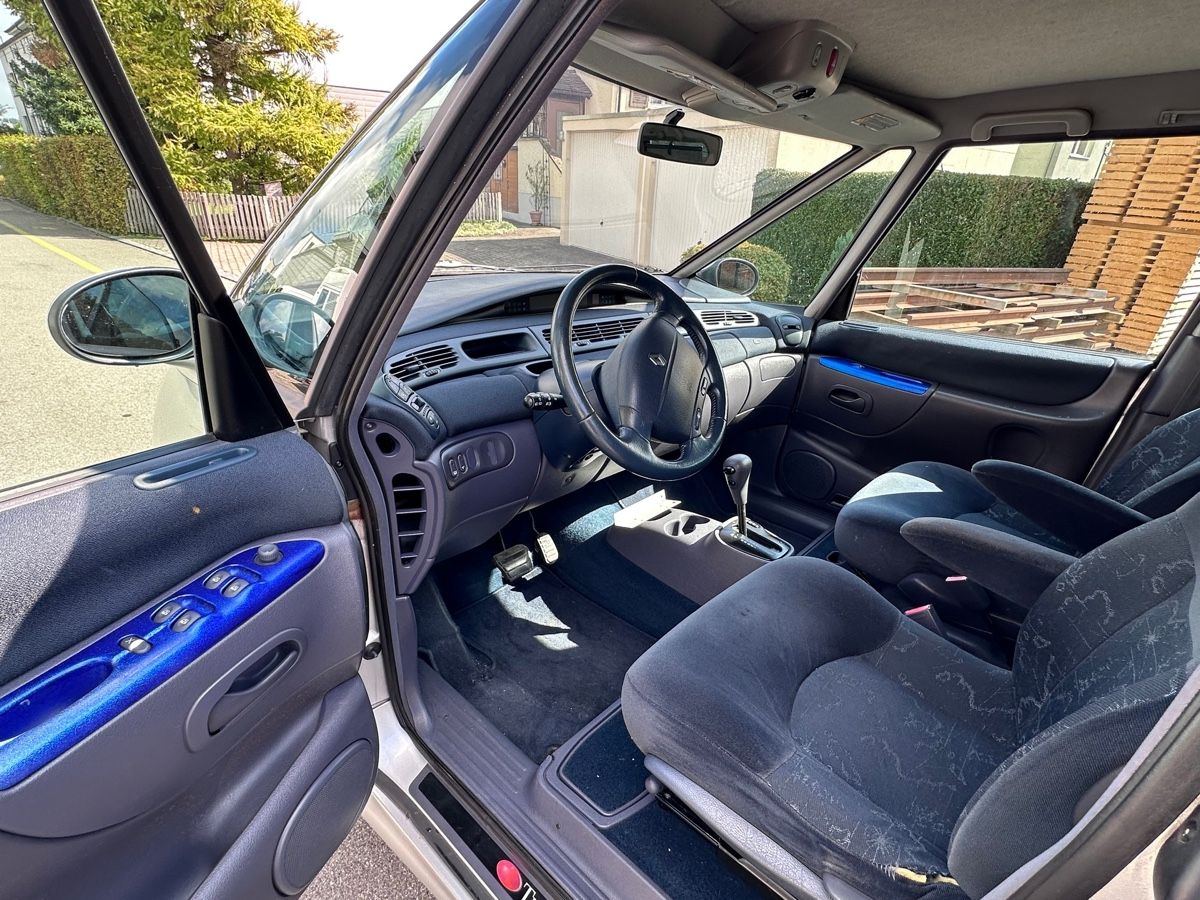 Renault Autos: RENAULT Espace 3.0 – Gebraucht aus Balterswil von 899 8