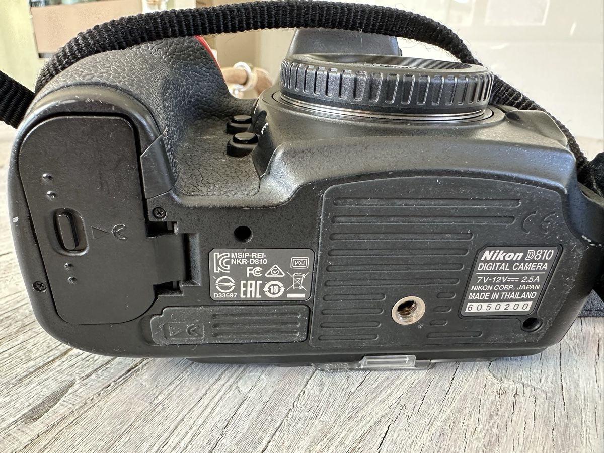 Nikon Fotocamera: Nikon D810 Body – Usato da Hinwil venduto da Dusty_5 4