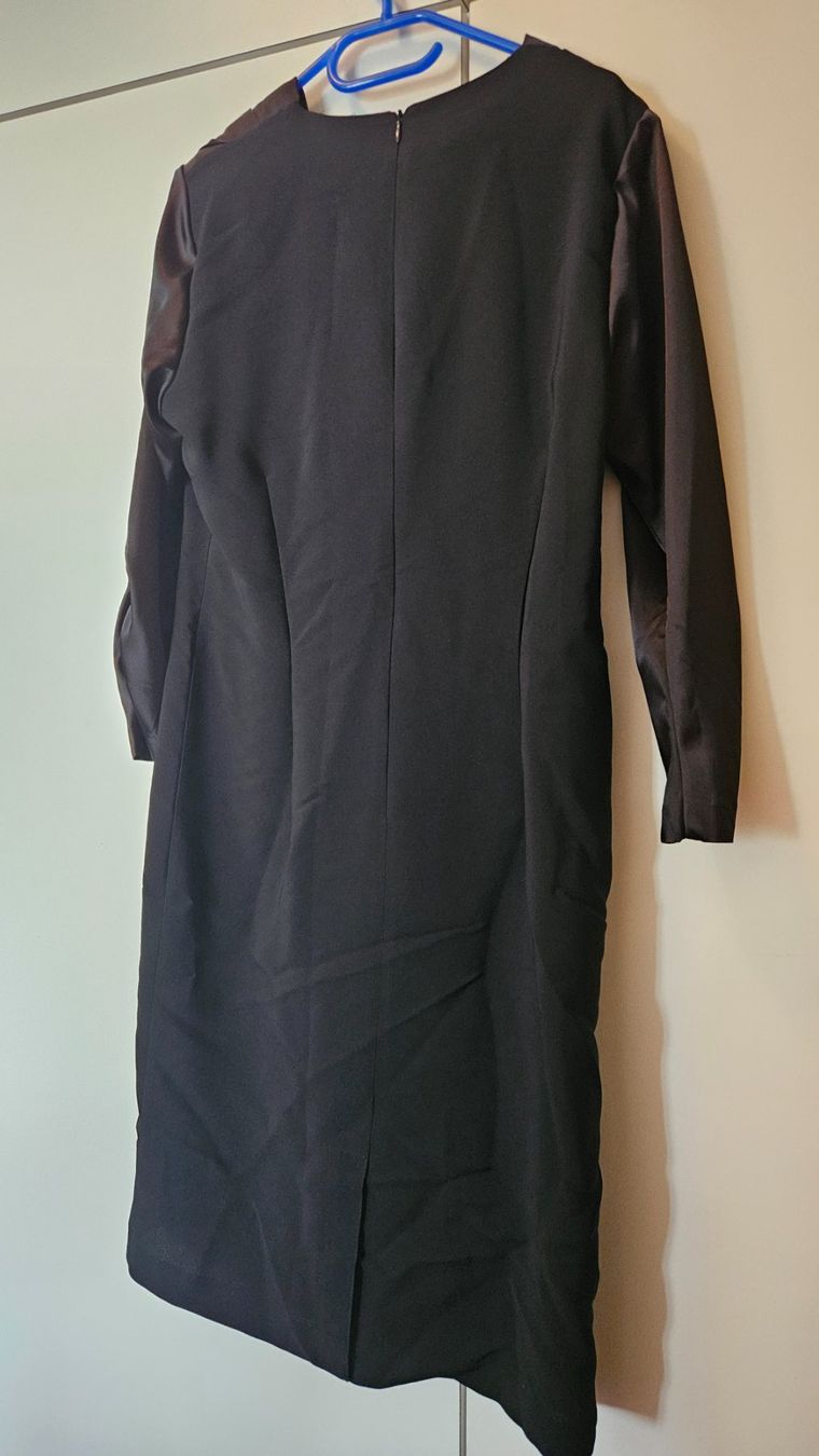 Vestiti: Vestito nero Glamour tg.M – Usato da Melano venduto da H-Sara 1