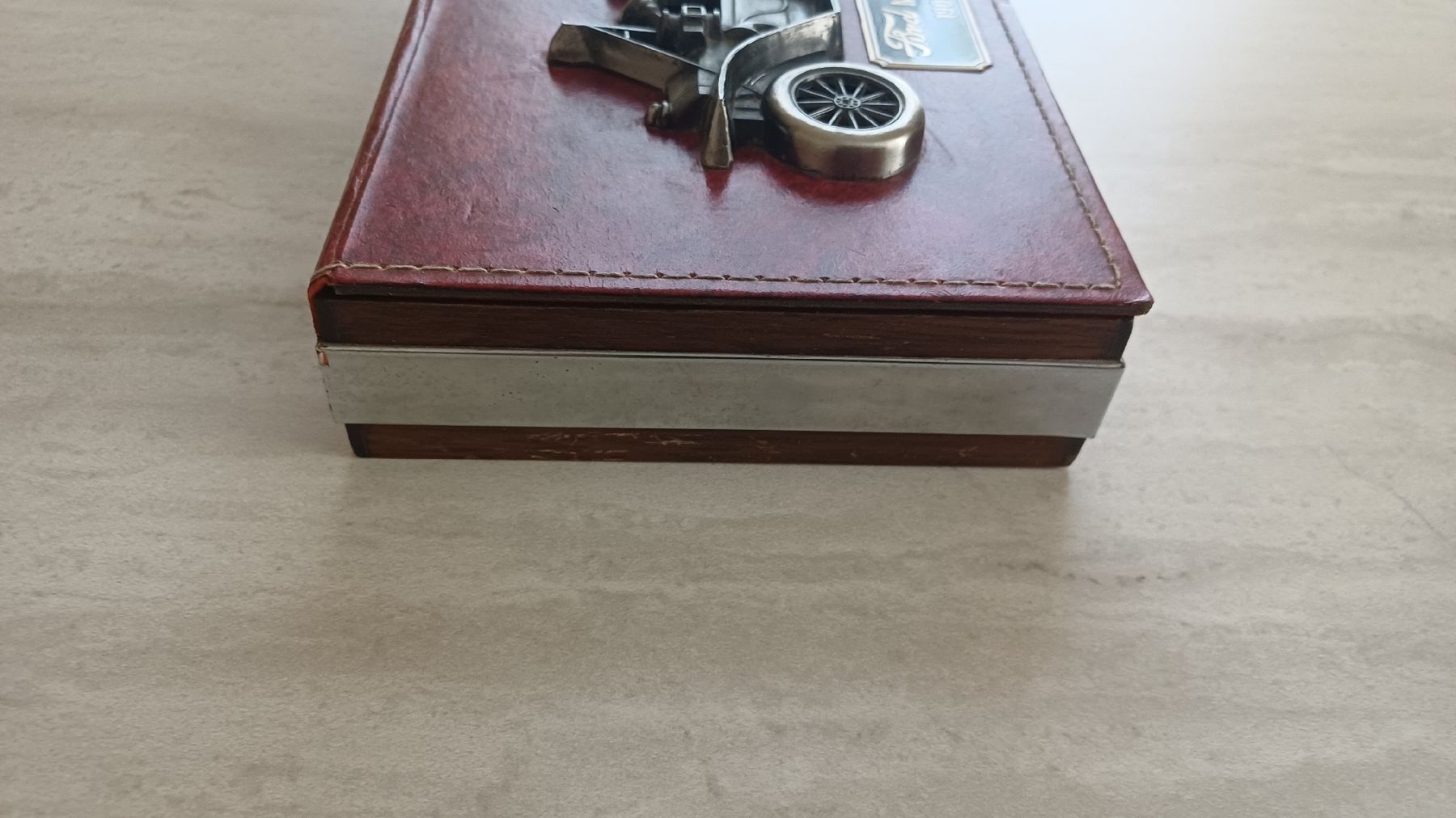 Ford Modellini d'auto: Alte Schatulle  Ford  Modell T 1908 – Usato da Flawil venduto da Pinkmalibu 3