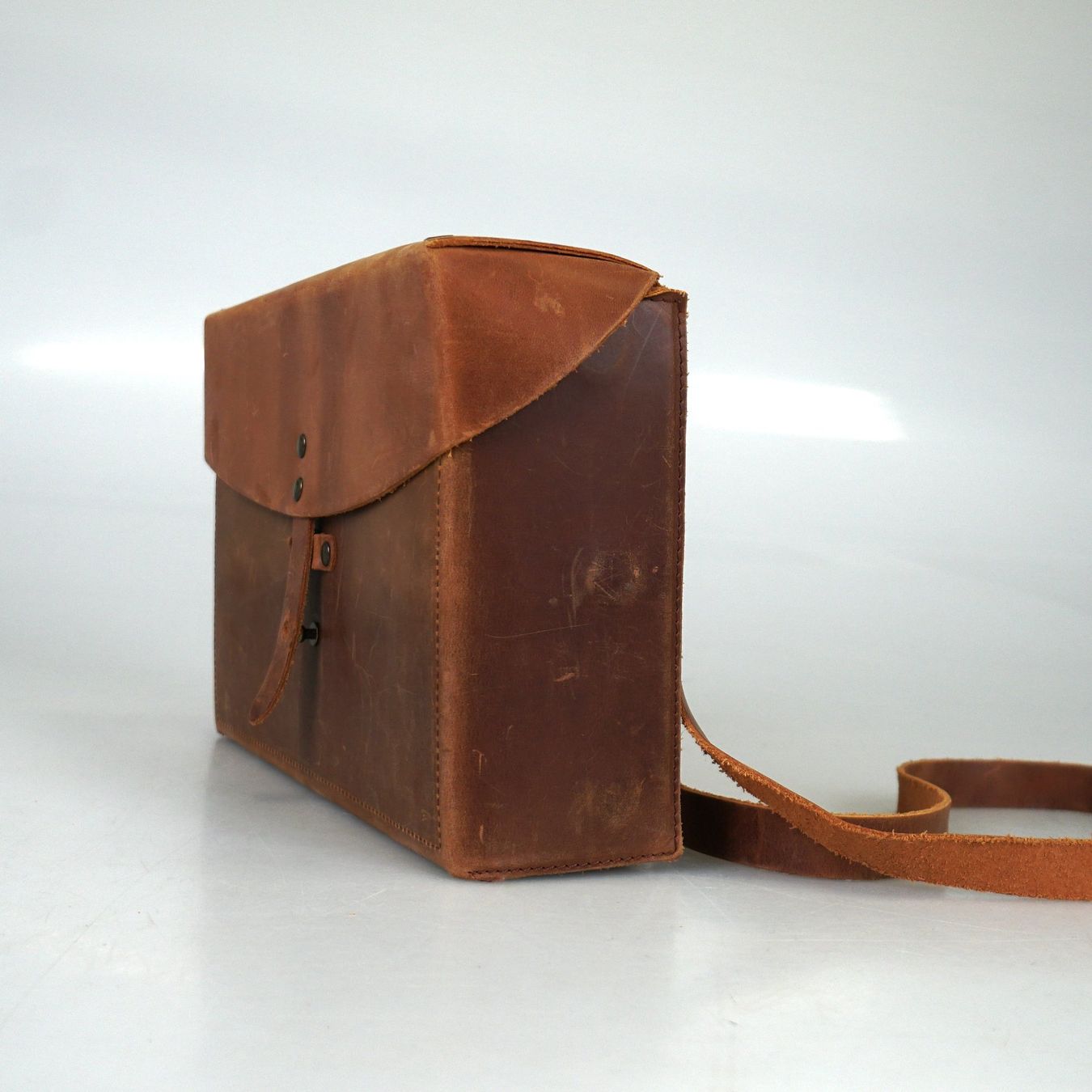 Borse: Lederne Sanitärtasche mit Frontöffnung – Usato da Volketswil venduto da brockipfannenstil 4