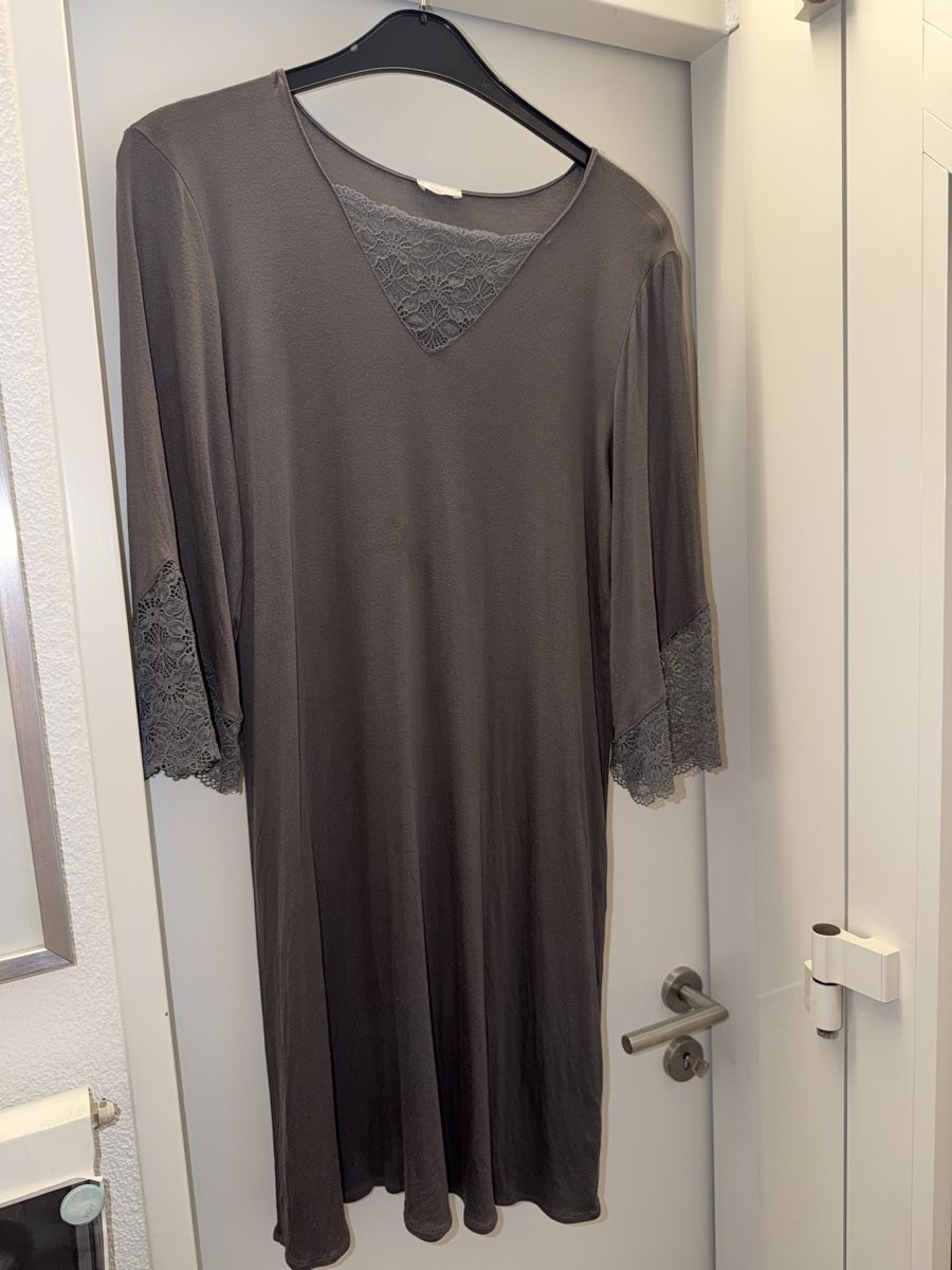 Hanro Negligees & Pigiami: Nachthemd HANRO s 2x getragen  – Usato da Dornach venduto da samuti 1