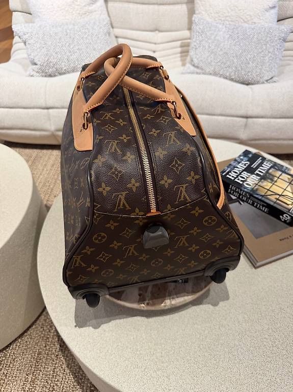 Louis Vuitton Valigie: LOUIS VUITTON REISETASCHE / ROLLKOFFER – Usato da Schwyz venduto da bofb 4