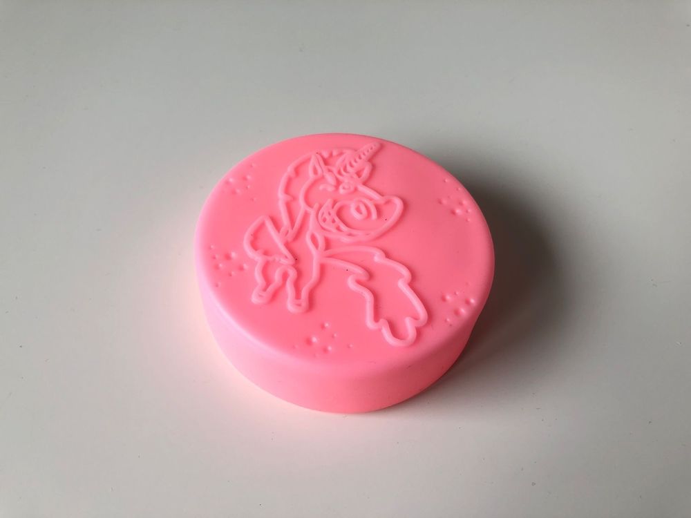 Unicorns & Urinals The Dreamy & Dirty Word Game Kaufen auf Ricardo