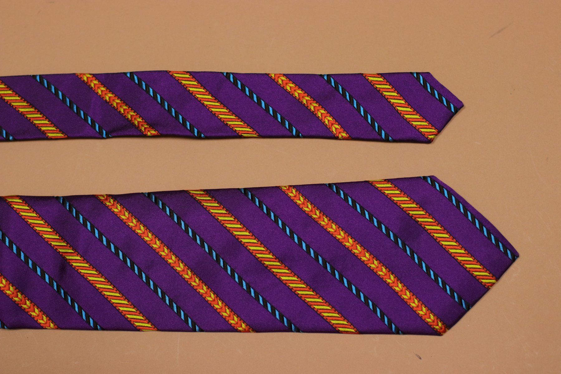Etro Krawatten: Etro Silk Tie – Gebraucht aus Hombrechtikon von BAZ-Vintage