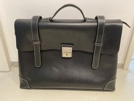 Aktentasche aus schwarzem Leder mit Umhängegurt