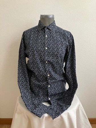 Chemise homme fleurie bleu foncé taille M Kiabi