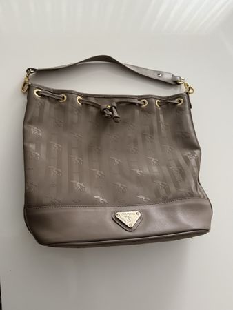 Tasche grau Logo Muster guter Zustand 40cm