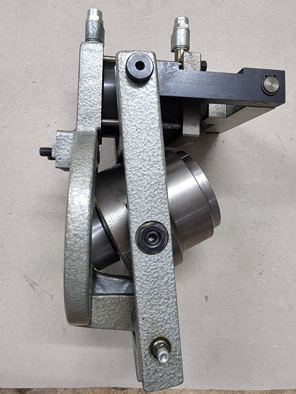 Schaublin Altro per industria metallurgica: Pneumatische Spannvorrichtung W20 – Usato da Zihlschlacht venduto da Fan2002