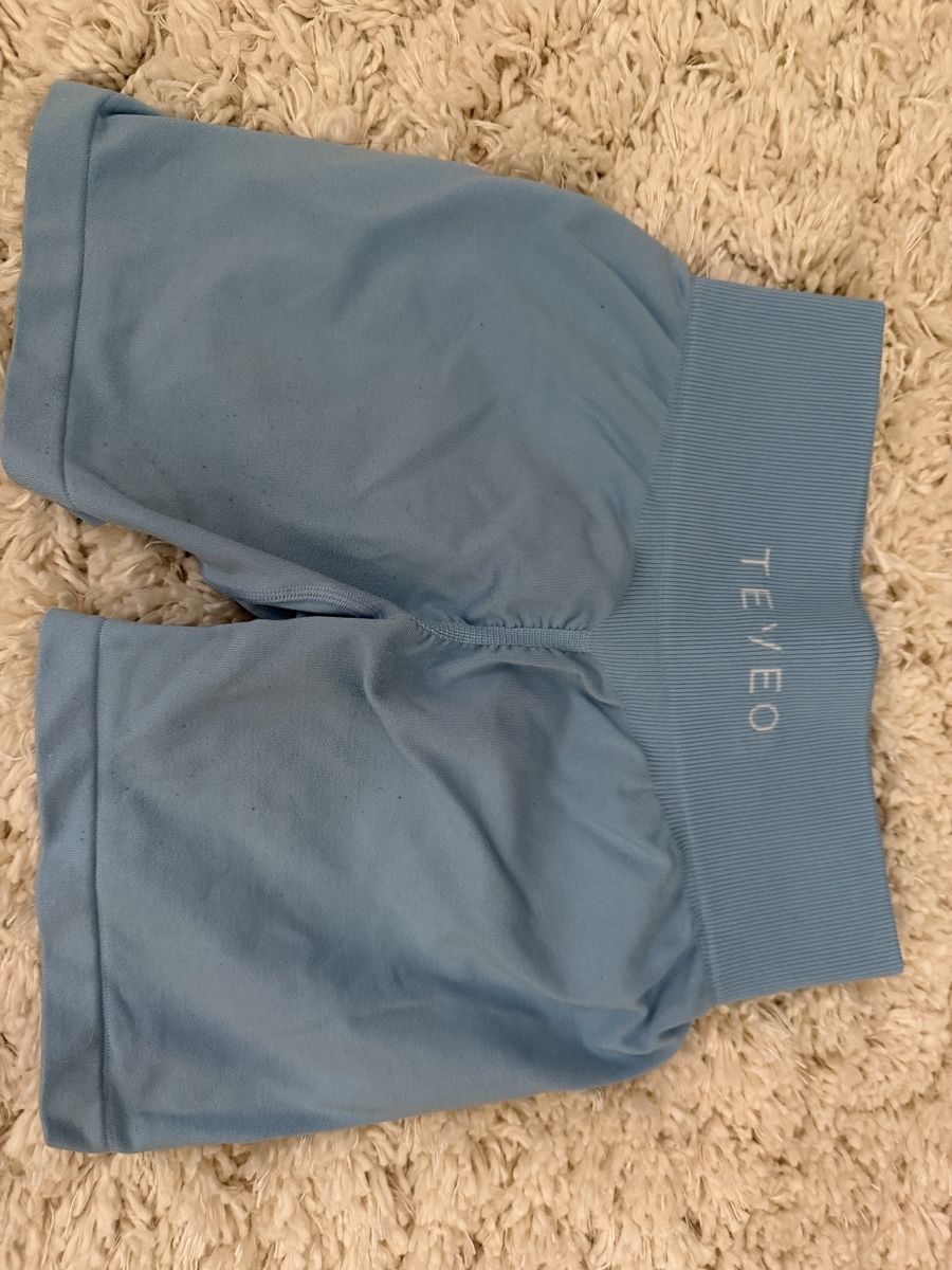 Teveo Leggings: Teveo Shorts (Timeless) – Usato da Münchenstein venduto da mia_bm9b