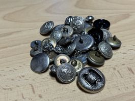 #5 Knopf-Konvolut: Vintage Knöpfe, div. Material, Knöpfe