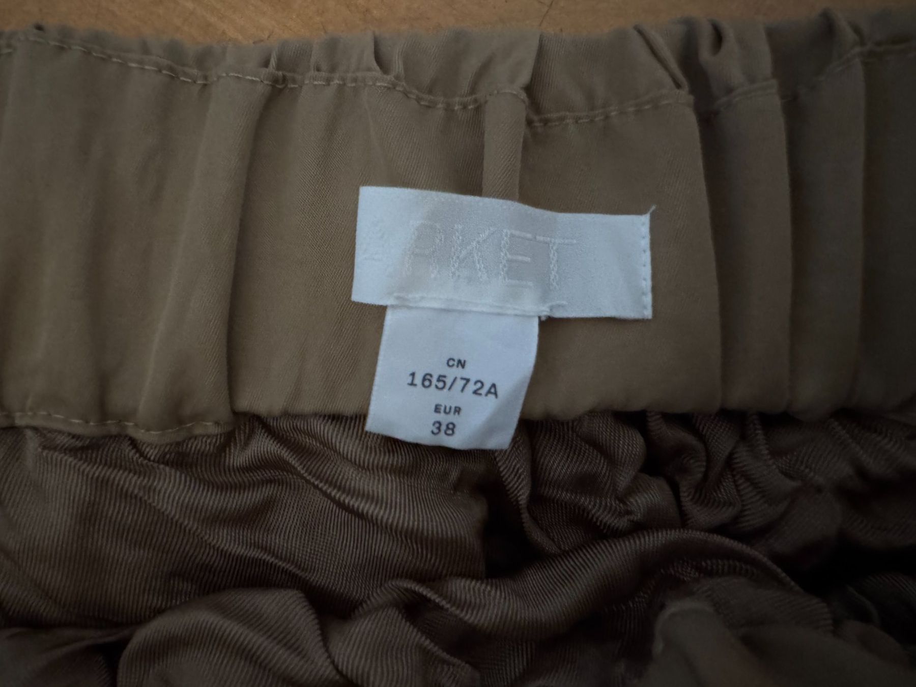 Arket Röcke: Skirt – Gebraucht aus Zollikon von lui_gqg9 2