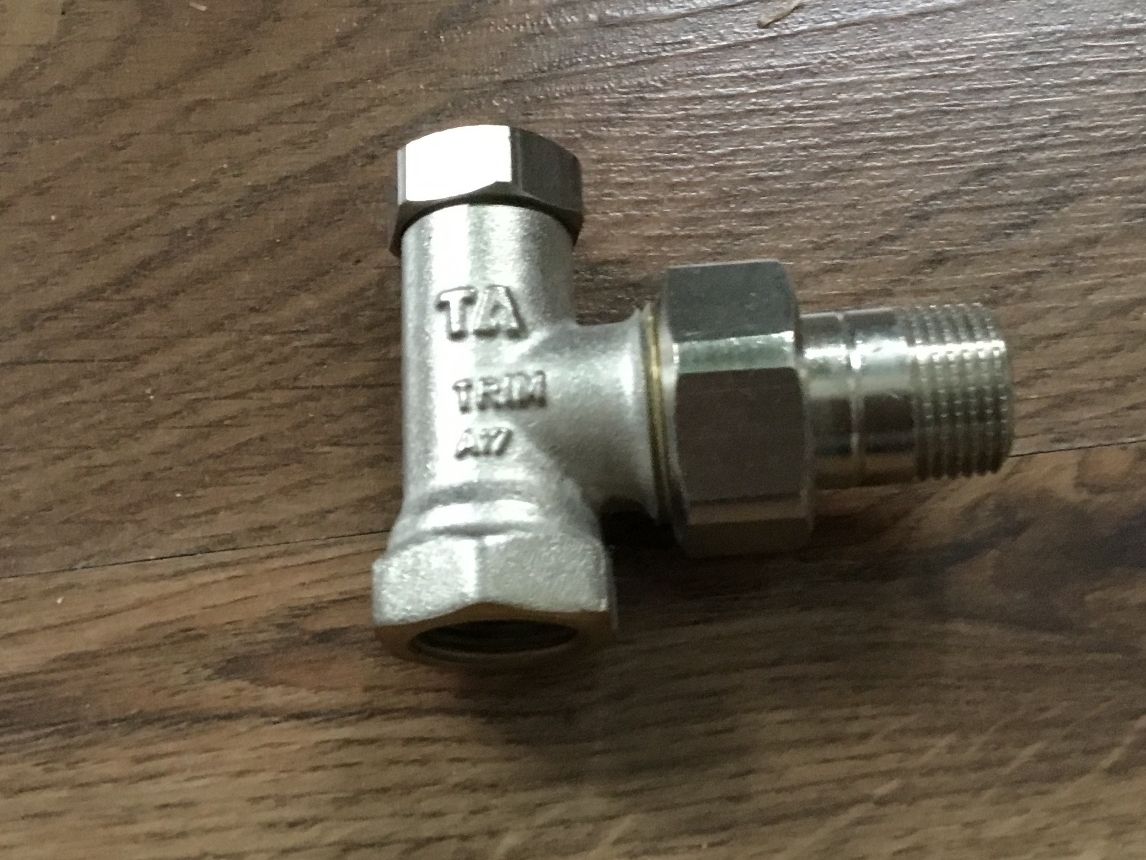 Heizgeräte: Rücklaufverschraubung 3/8“ Eck – Neu (gemäss Beschreibung) aus St. Margrethen SG von alfapeugeot10