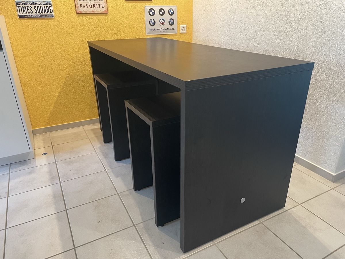 Tavoli: Bar/Stehtisch mit 4 passenden Hockern – Usato da Aesch ZH venduto da Apfelblau78 2