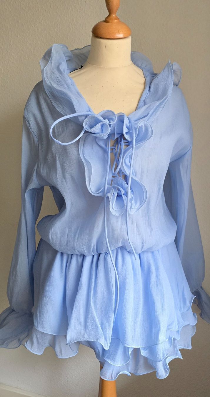 Vestiti: robe courte bleue à volants NEUVE - Taille unique – Nuovo e nell'imballaggio originale da Genève venduto da Saleena 4