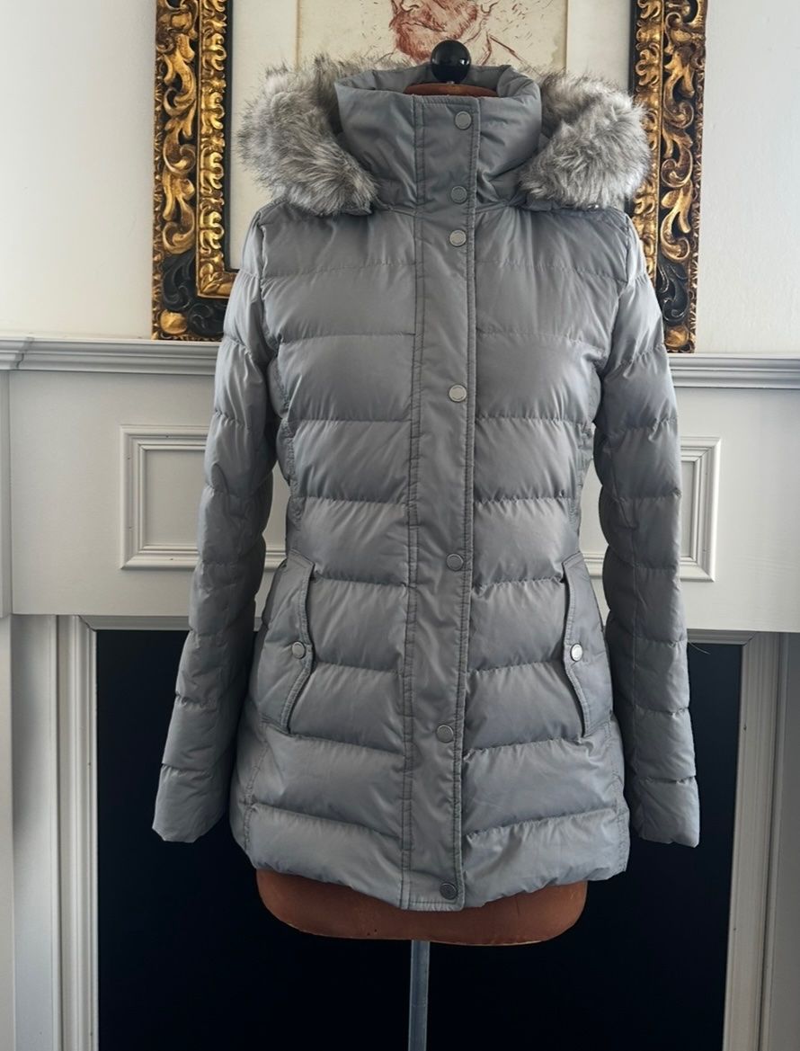Tommy Hilfiger Giacche: Tommy Hilfiger Daunenjacke Damen S – Usato da Liestal venduto da Ballybs 3