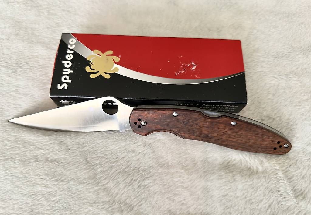 Zubehör: Spyderco Police Pakkawood  – Gebraucht aus Aesch von boma81