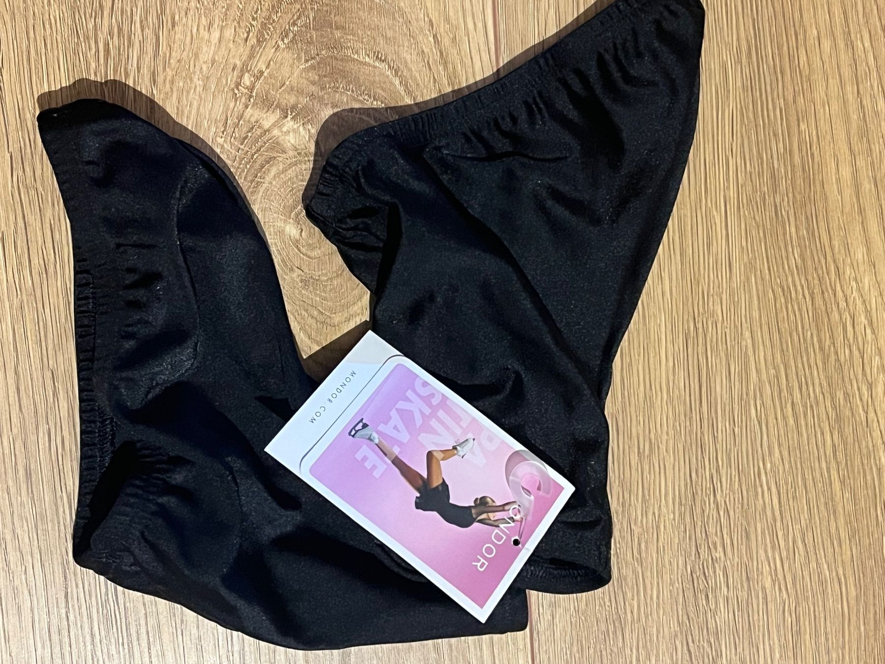 Pattini da ghiaccio: Couvre patin noir Mondor – Nuovo e nell'imballaggio originale da Alle venduto da Nono_lulu